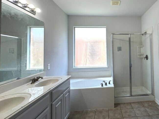 Building Photo - House For Lease in Little Elm