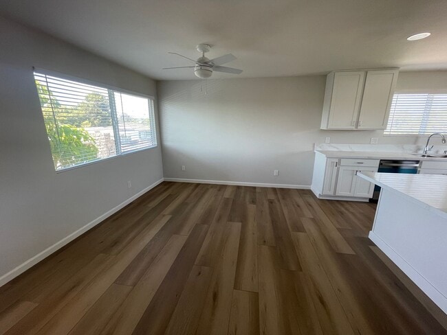 Building Photo - 4130 Manzanita Dr