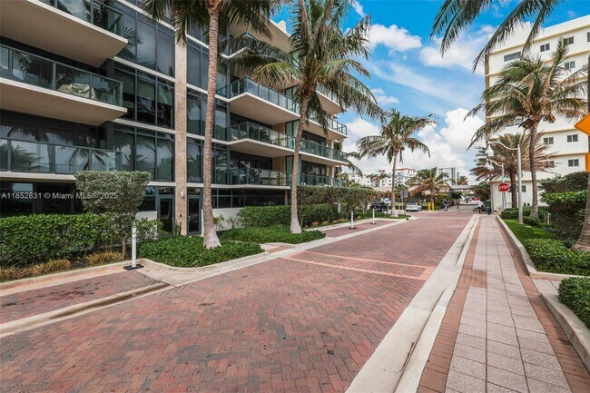 Building Photo - 2101 S Surf Rd