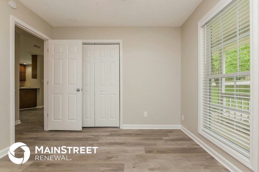 Building Photo - 505 Rosehill Dr