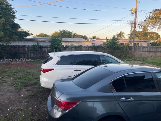 Building Photo - 10791 SW 221st St Rd