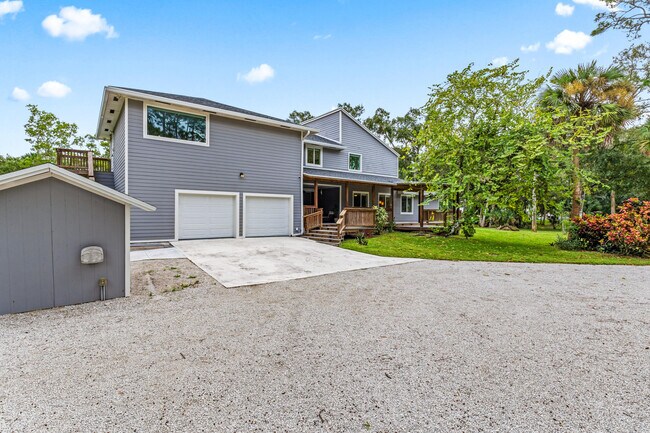 Building Photo - 12151 Old Indiantown Rd