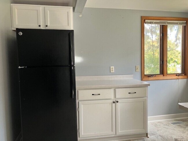 Building Photo - 507-509 W Chestnut