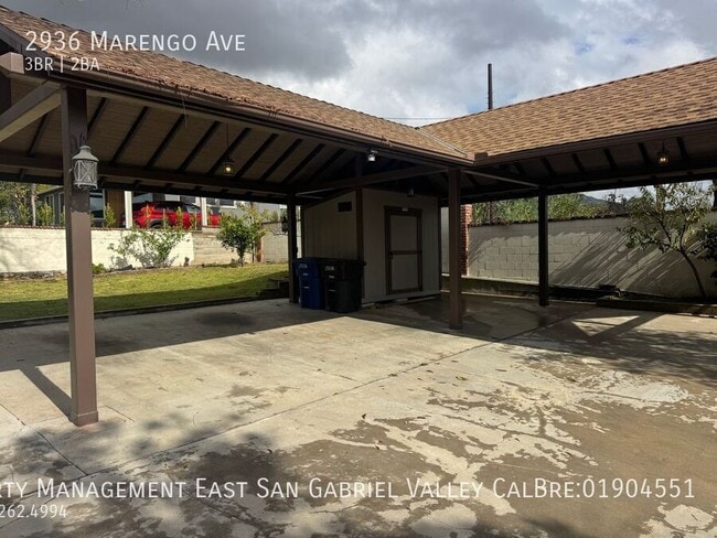 Building Photo - 2936 N Marengo Ave