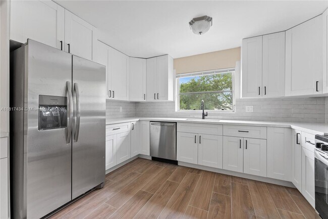 Building Photo - 10221 NW 35th St