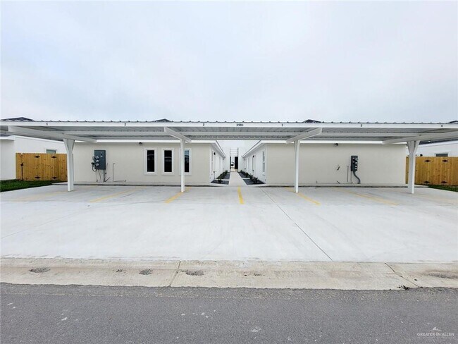 Building Photo - 3409 Fuerte Ave