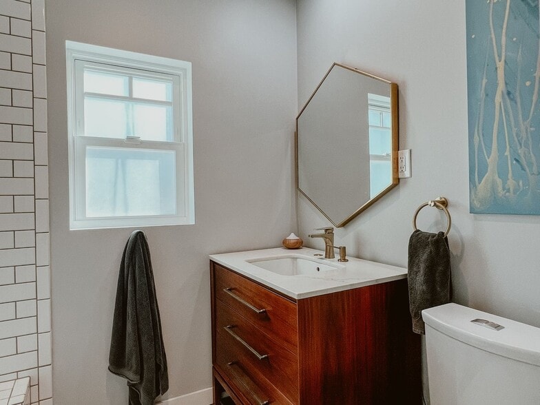 Building Photo - 1730 Asbury Dr