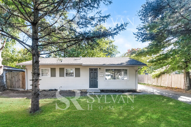 Building Photo - Fall in love with this adorable 3-bedroom ...