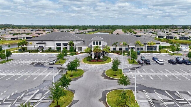 Building Photo - 11933 SW Coral Cove Pkwy