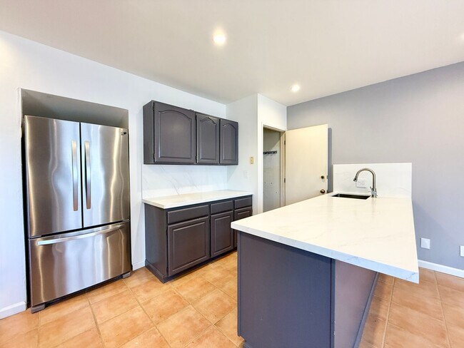 Building Photo - Beautifully Renovated Single-Family Home i...