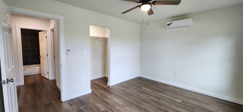 Building Photo - 112 Linda Dr