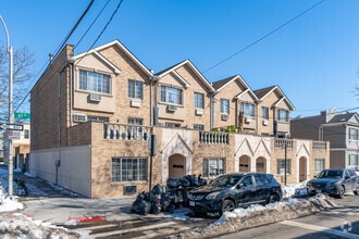 Building Photo - 7005 67th Pl