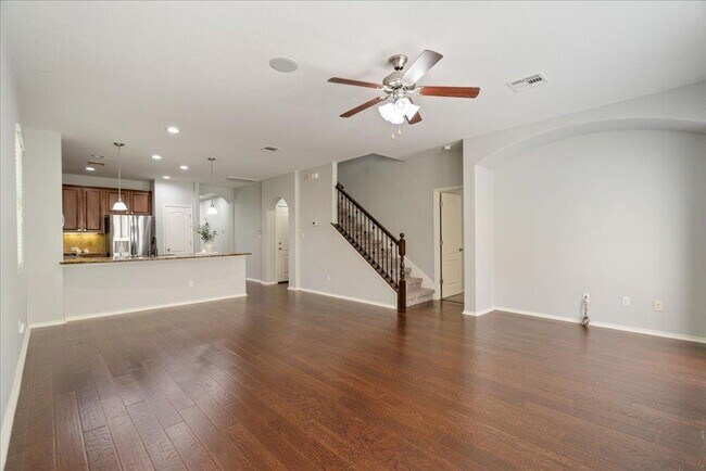 Building Photo - 15 Stone Terrace Dr