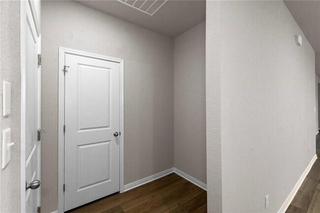 Building Photo - 1540 Homestead Farms Dr