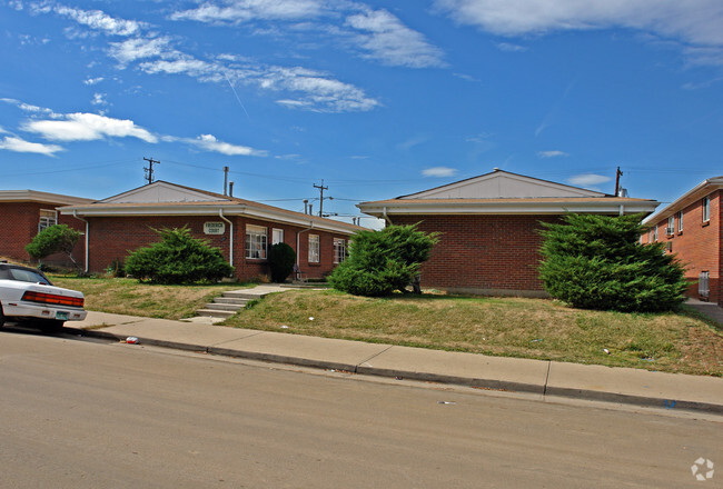 Primary Photo - Frederick Court