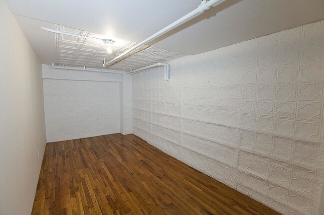 Building Photo - 318 Grand Street