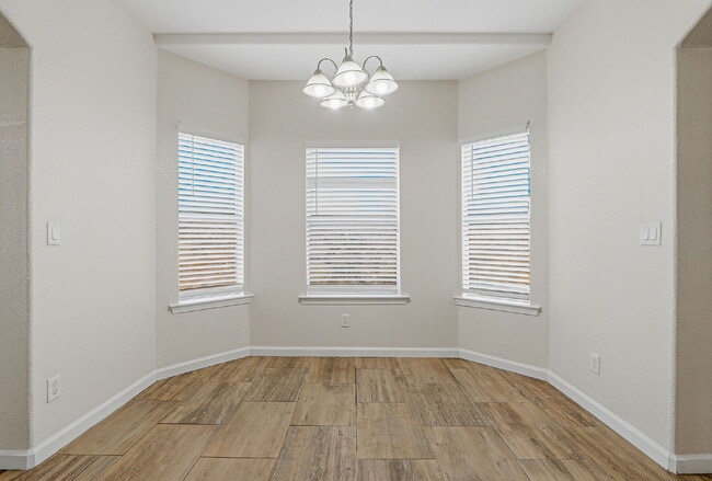 Building Photo - 4-Bedrooms in 79928 with Spacious 1757 Sq Ft – Your Home Awaits!