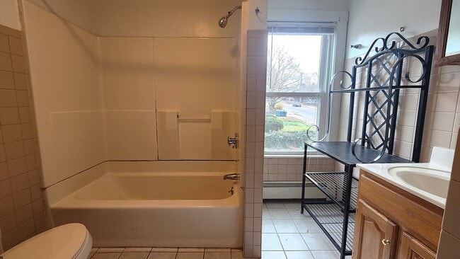 Building Photo - 42 S Main St