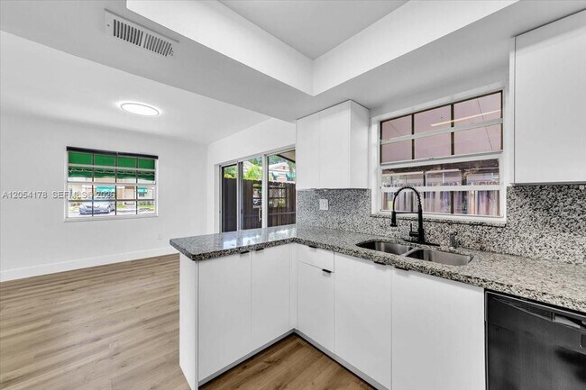 Building Photo - 12370 SW 52nd St