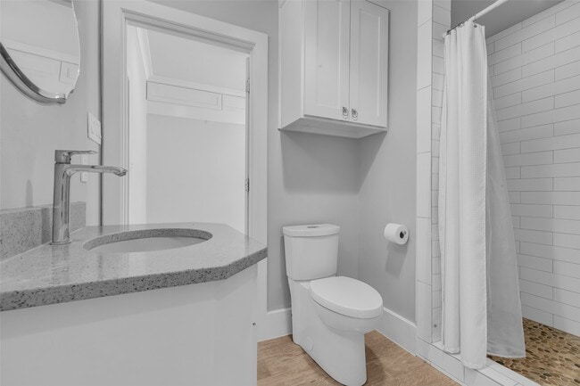 Building Photo - 3461 Pine Acres Dr