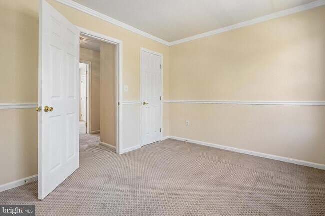 Building Photo - 14677 Cloverdale Rd