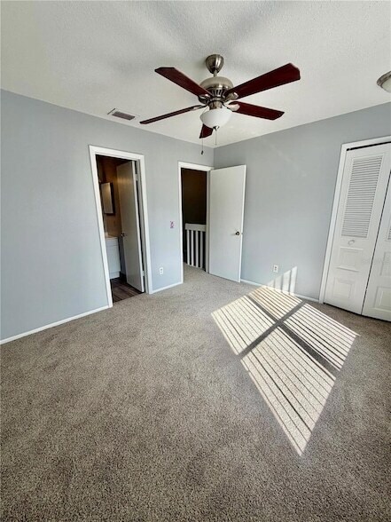 Building Photo - 604 Casa Park A Ct