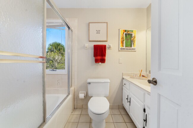 Building Photo - 3000 Conifer Dr