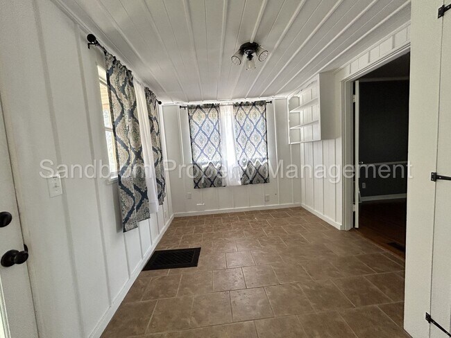 Building Photo - For Lease | Tulsa | $1350 Rent