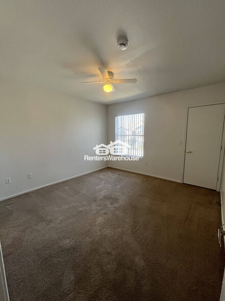 Building Photo - 45 Maleena Mesa St
