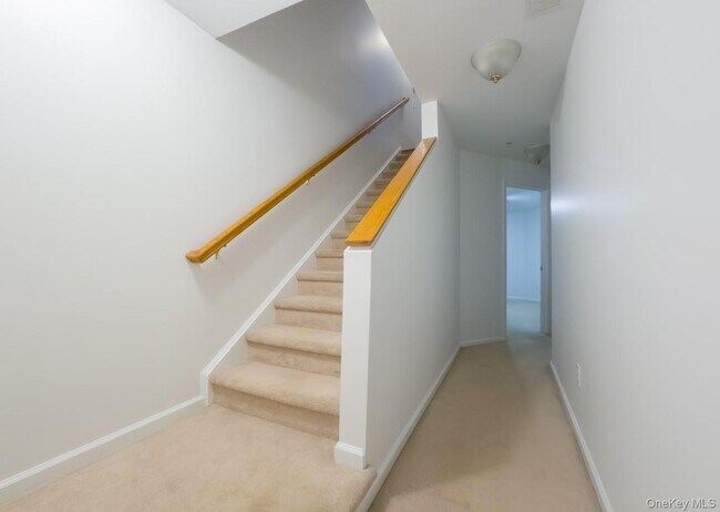Building Photo - 212 Viewpoint Terrace