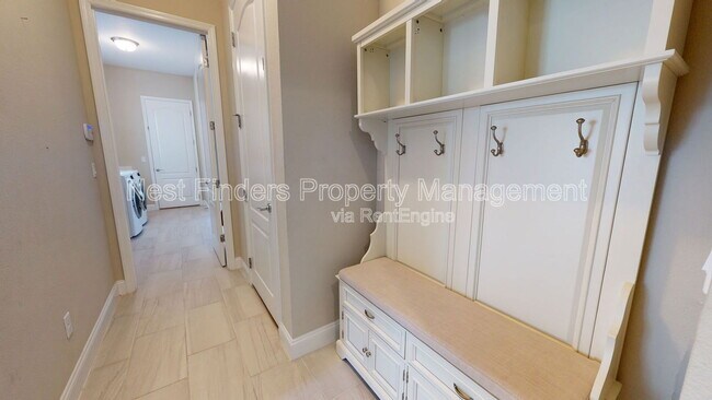 Building Photo - 85 Callisto Way