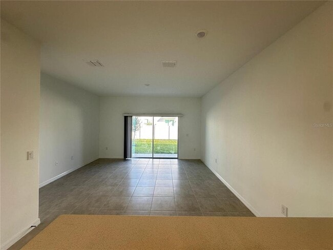 Building Photo - 3030 Skyline Lp