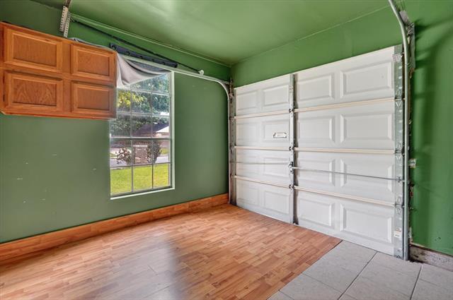 Building Photo - 7009 Shadow Bend Dr