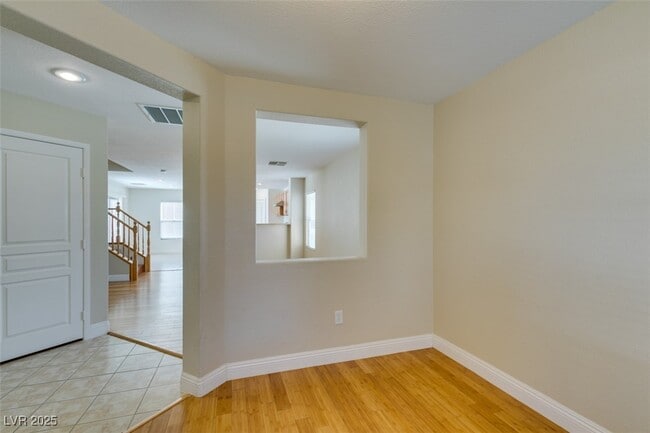 Building Photo - 11110 Fort Bowie St