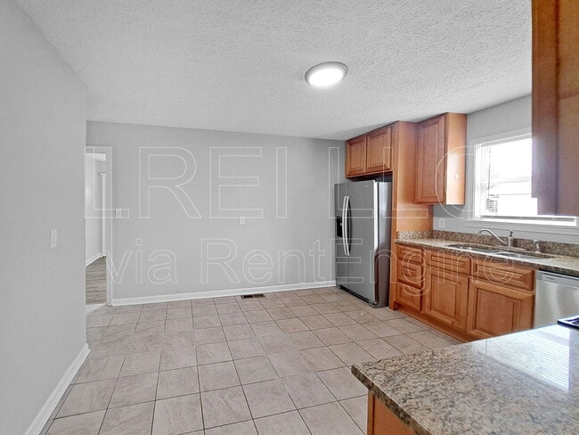 Building Photo - 13106 Ashlawn Dr