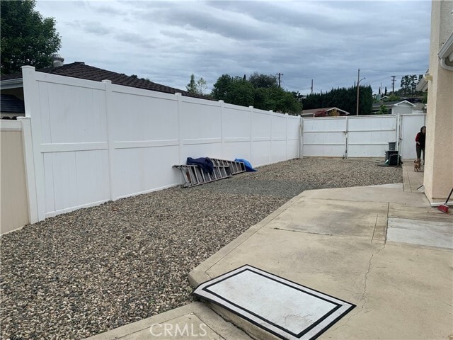 Building Photo - 4008 E Fernwood Ave