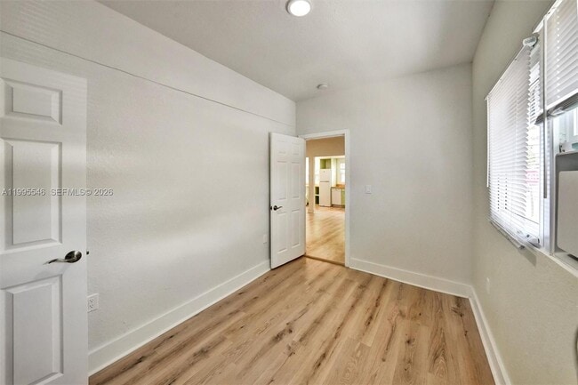 Building Photo - 1411 SW 3rd St