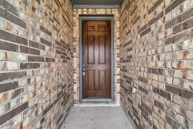 Building Photo - 25611 Reign Wayman Ct
