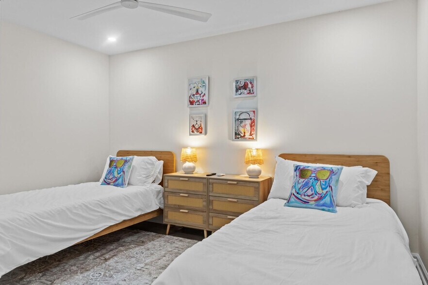 Building Photo - 170 Northview Dr