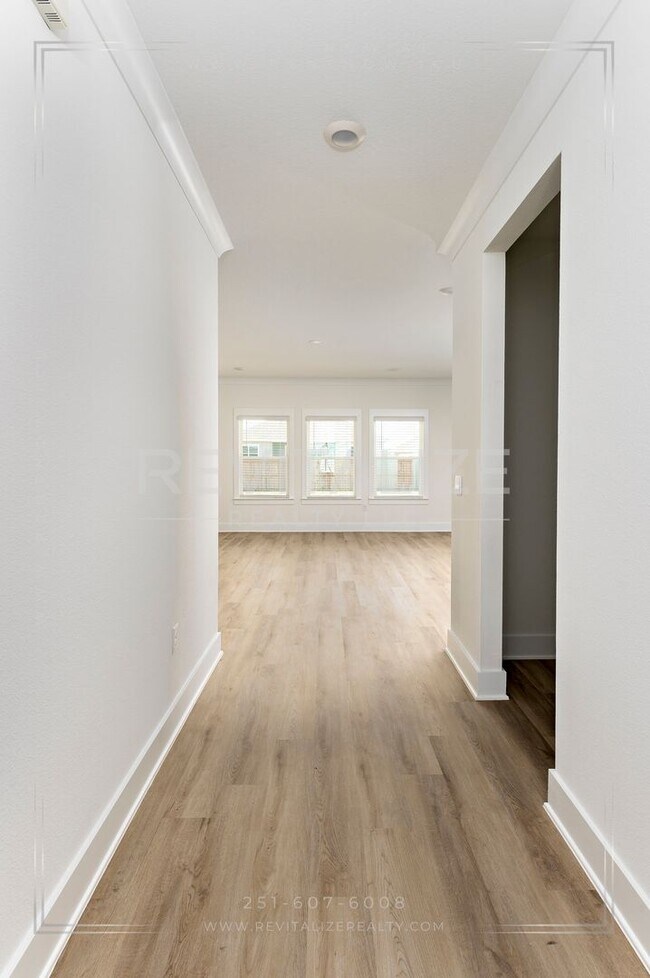 Building Photo - Brand New 4 Bed 2 Bath Home in Foley