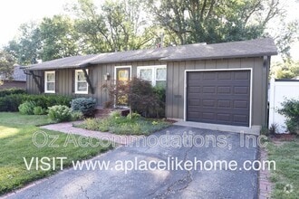 Building Photo - 8870 Westbrooke Dr