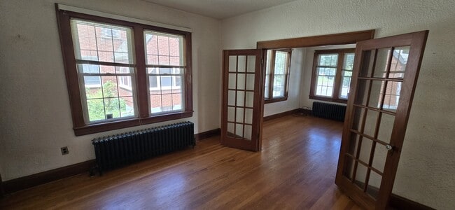 Building Photo - 3630 Roundhill Ave NW
