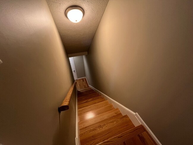 Building Photo - Townhouse at Wellington in Wyndhurst