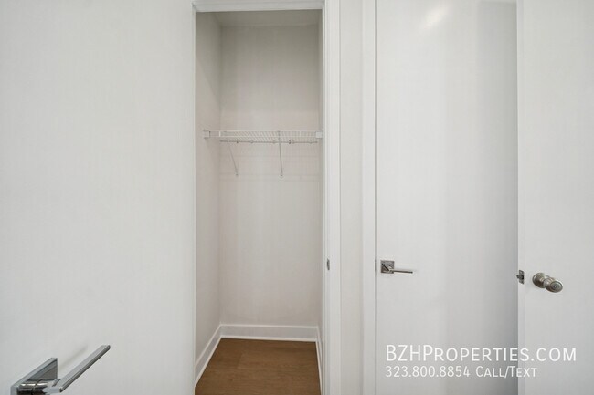 Building Photo - 4525 St Elmo Dr