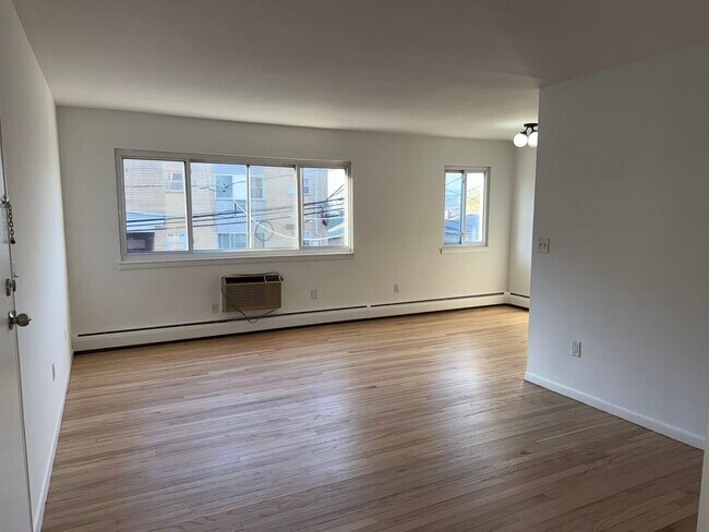 Building Photo - 7020 Cottage Ave