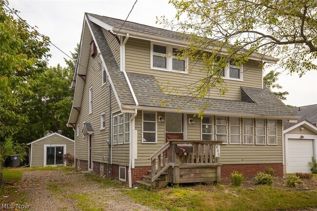 Building Photo - 888 Harrison Ave