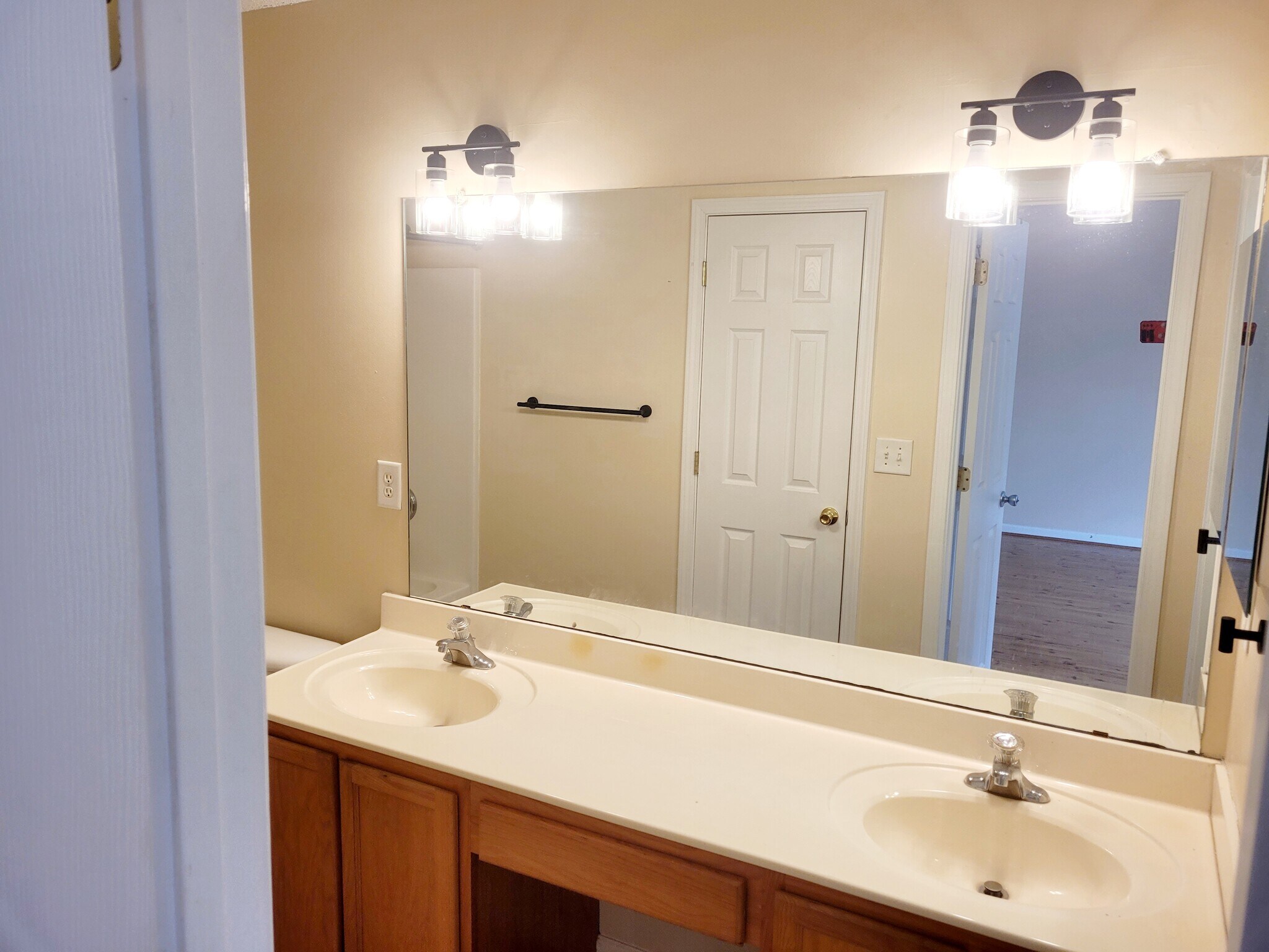 Building Photo - 10920 Kinston Ridge Pl