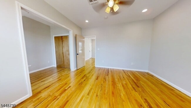 Building Photo - 11 Schuyler Ct