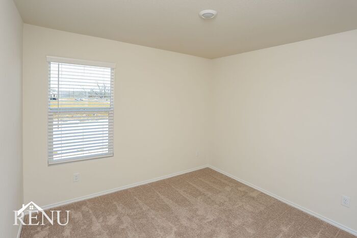 Building Photo - 4101 Wintergreen Dr