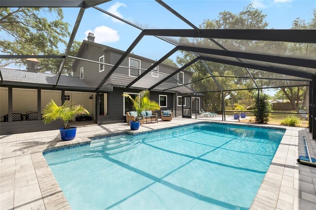 Building Photo - 6618 Country Club Rd